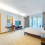 Plush Studio At The Address Dubai Mall
