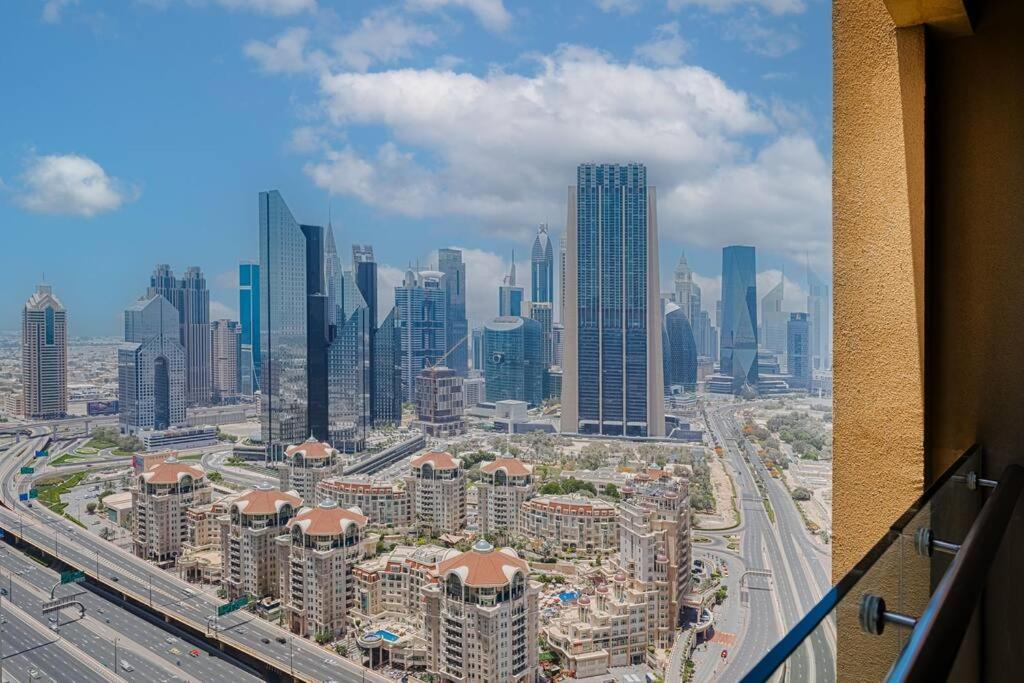 Plush Studio At The Address Mall Dubai